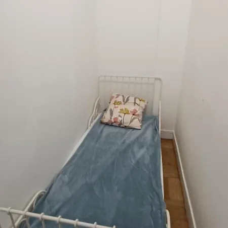 Charming 50m De La ניס