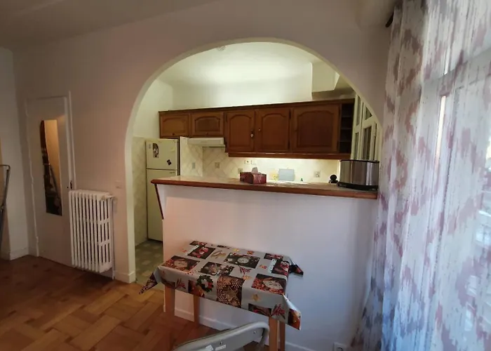 Charming 50m De La Appartement