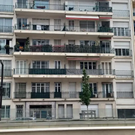 Charming 50m De La Appartement *